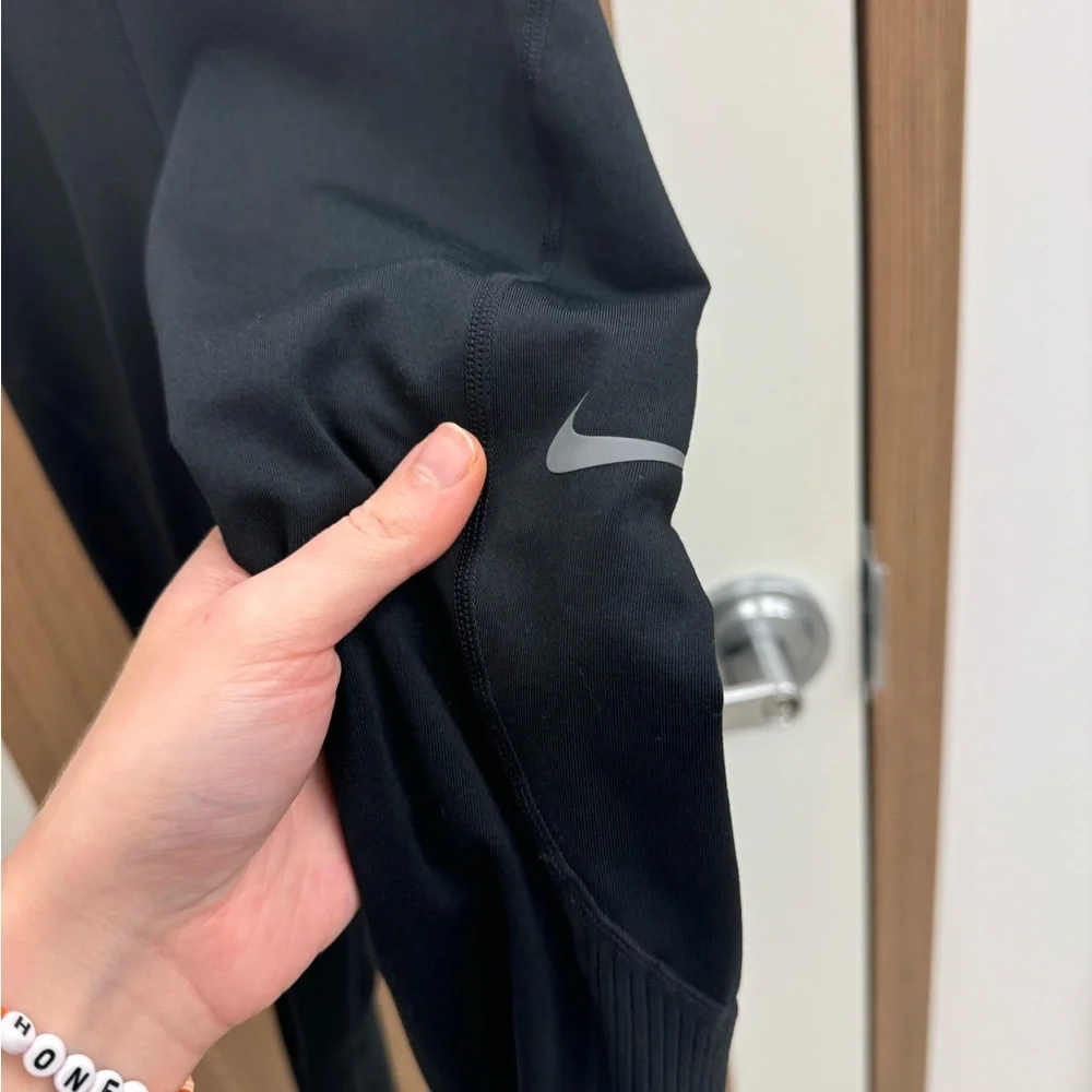 Nike Charcoal and Black‎ Leggings